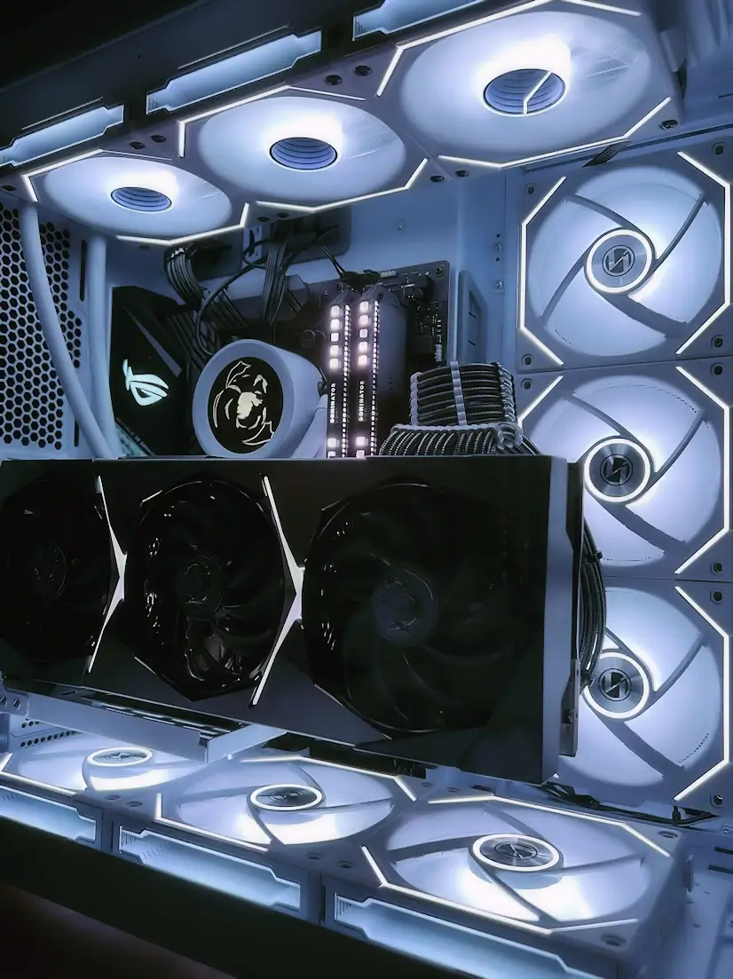 Montaje Hardware Gaming PC Fractal AMD Intel Domicilio Puentes Viejas Informático Puentes Viejas - Montaje Hardware Gaming PC Fractal AMD Intel Domicilio Puentes Viejas